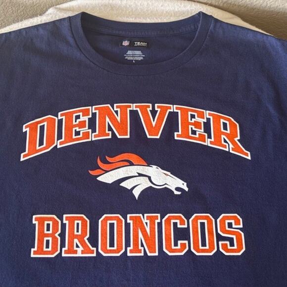 Denver Broncos Logo Men's Large Short Sleeve Shirt Navy Blue NFL Team Apparel - Picture 4 of 8